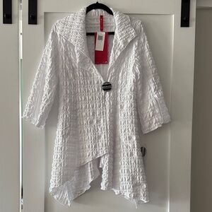 IC by Connie K White Pucker Jacket / Blouse with One-Button Closure